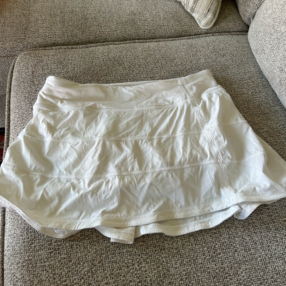 Lululemon white tennis skirt